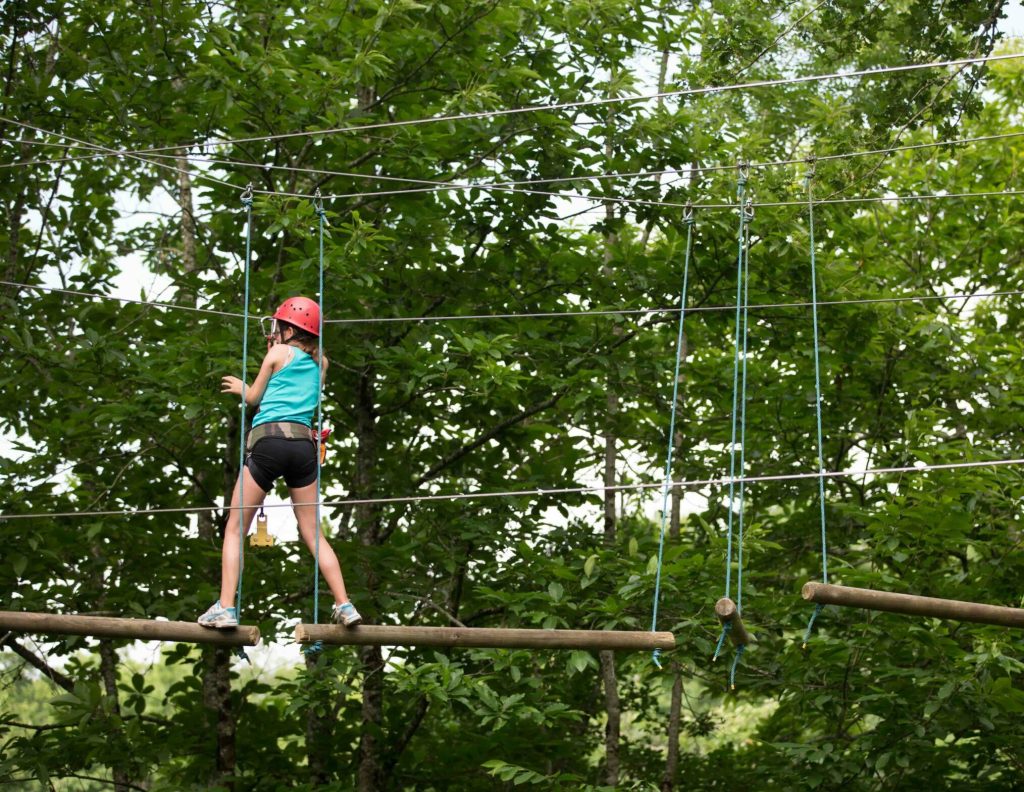 Arch'Aventure - Parcours en filet suspendu dans les arbres